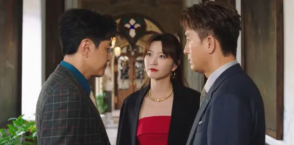 巨塔之后第1集剧照